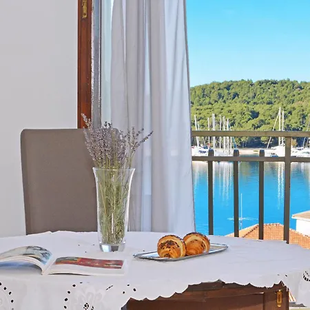 With Panoramic Views And A Balcony Perfect For Enjoying The Sunset דירה