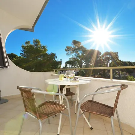 With Panoramic Views And A Balcony Perfect For Enjoying The Sunset *