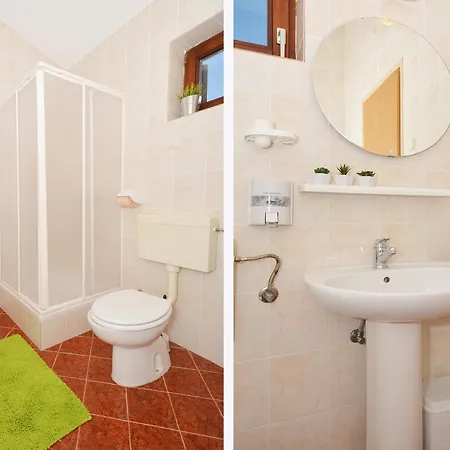 With Panoramic Views And A Balcony Perfect For Enjoying The Sunset *
